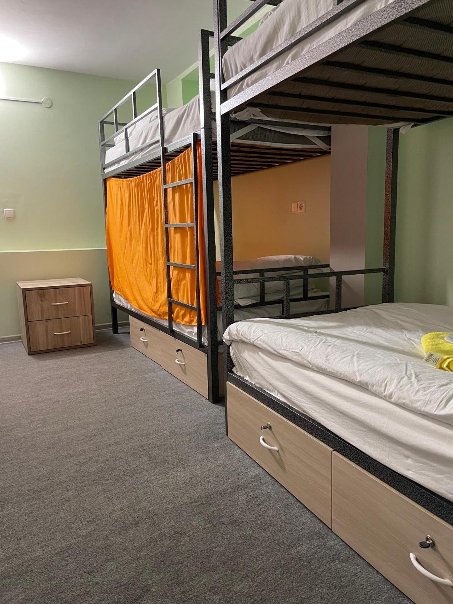 N 1 Hostel Ереван Экстерьер фото